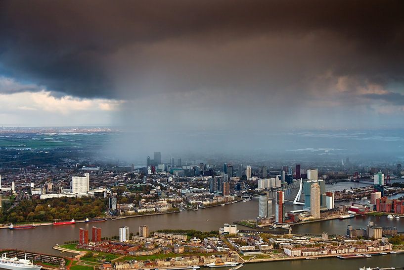 Bui boven Rotterdam vanuit de lucht gezien van Anton de Zeeuw