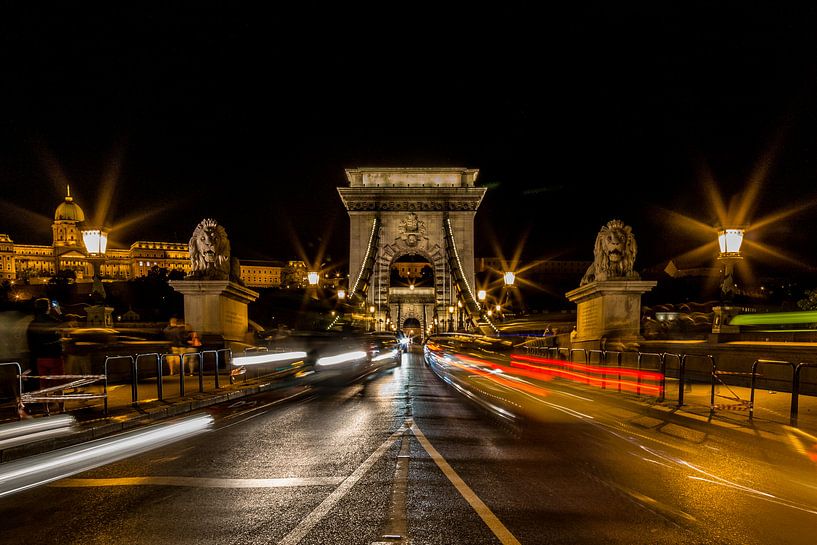 Kettingbrug in Boedapest Hongarije van Celina Dorrestein