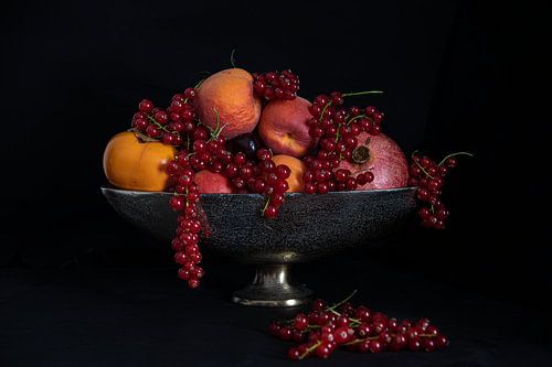 Still life with summer fruits by Sonja Waschke