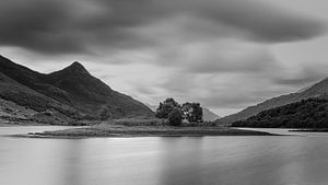 Loch Leven in Schwarz und Weiß, Schottland
