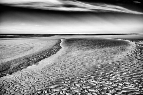 Zeewaterpoeltje op het strand