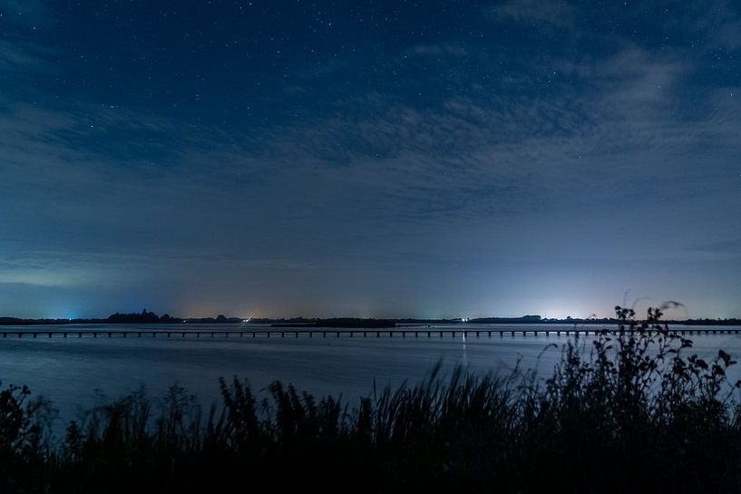 T Roegwold dans la nuit. par Joeri Imbos