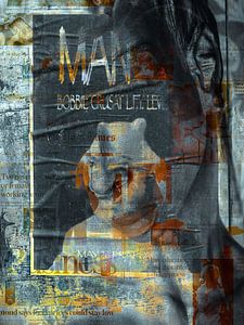 The grey face with orange lips