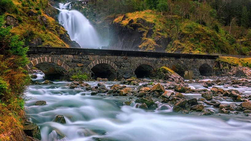 Waterval Latefossen, Noorwegen van Henk Meijer Photography