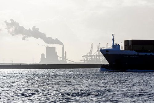 scheepvaart op de Nieuwe Waterweg