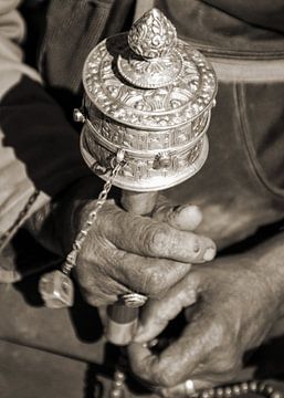 Buddhist prayer wheel in operation by Affect Fotografie