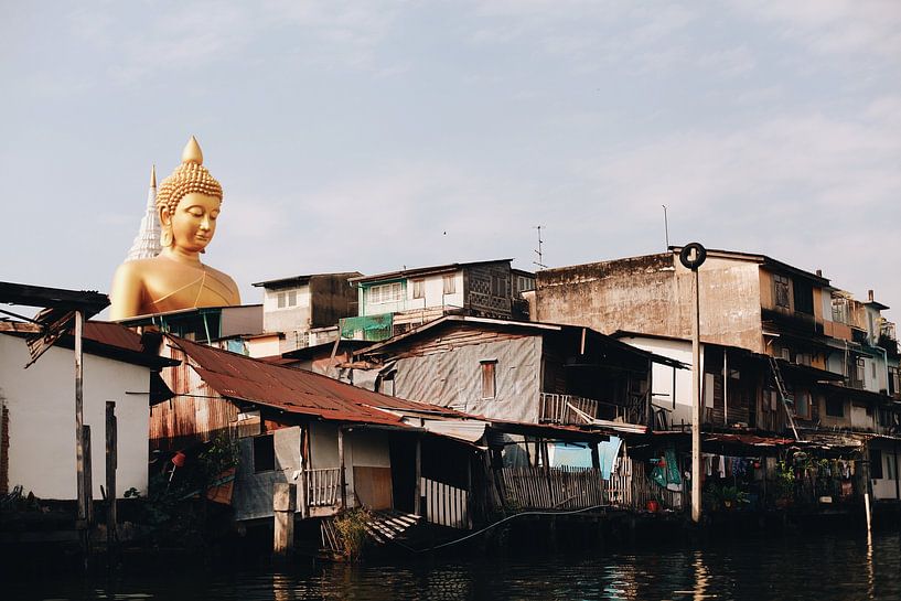 Buddha statue | Bangkok by Manoëlle Maijs