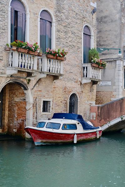 Venetian tranquillity by Remi Rozemond