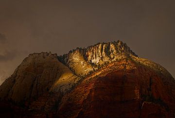 Zonsondergang in Zion National Park van Peter Gude