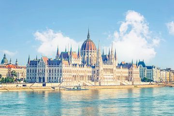 Hungarian Parliament Building sur Manjik Pictures