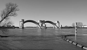 Amerongen weir complex in black and white by Jose Lok