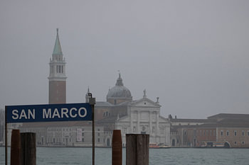 Un matin froid et brumeux à Venise