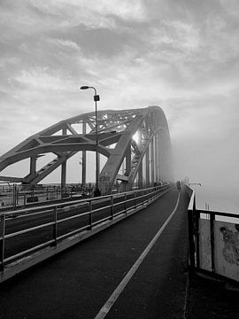 Waalbrug covered in fog by Teun Gerritsen