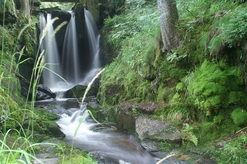 waterfall by Teus Kooijfotografie