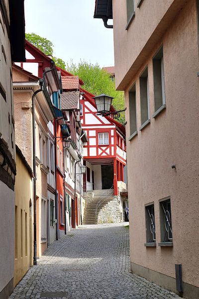 Gasse in Überlingen van Edgar Schermaul