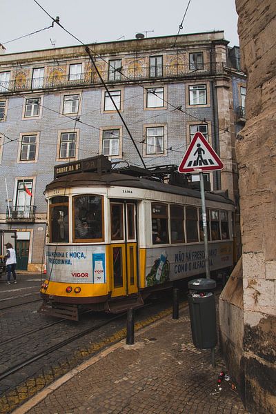 Lisbon by Hello Pompoyo