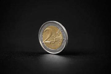 Two-euro coin by VIDEOMUNDUM
