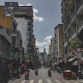 De drukke straten van Ho Chi Minh in Vietnam, Azië van Danny Vermeulen