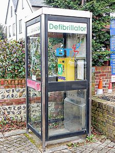 Telefonzelle Defibrillator