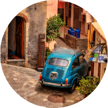 Taurmina Sicilia italie fiat 500 in italiaans dorp fotoposter of  wanddecoratie van Edwin Hunter