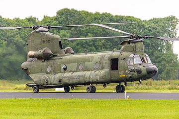 Boeing CH-47 Chinook van de Koninklijke Luchtmacht. van Jaap van den Berg