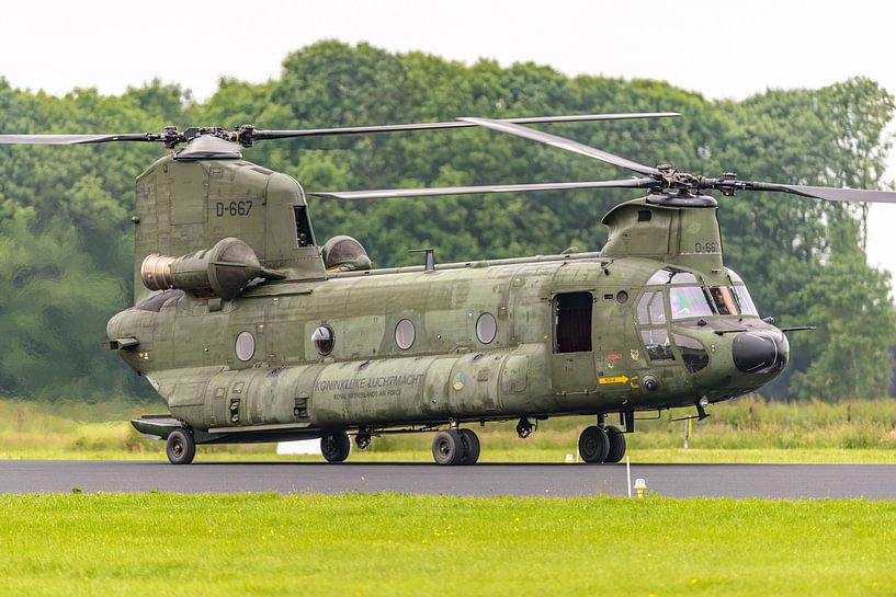 Boeing CH-47 Chinook van de Koninklijke Luchtmacht. van Jaap van den Berg