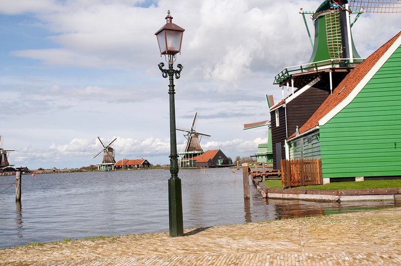 Lantaarnpaal by Robert Lotman