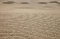 Structures in the sand