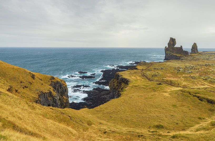 Lóndrangar (Iceland) by Marcel Kerdijk