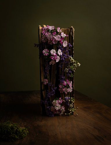 Een boekje vol met bloemen