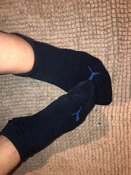 Füße mit Socken von Sophia Ramirez