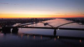Merwedebrug Gorinchem au lever du soleil - Décoration murale sur PEEQ.