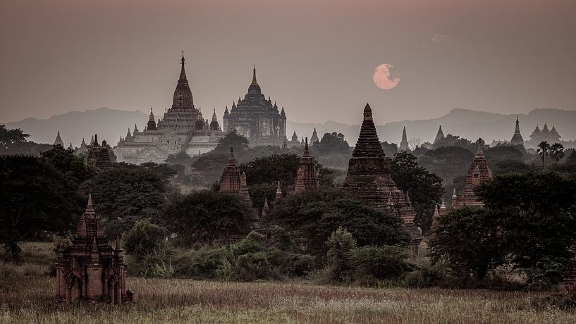 The temples of Bagan in Myanmar by Roland Brack