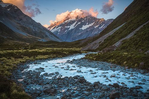 New Zealand Mount Cook in Hooker Valley