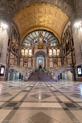 Bahnhofshalle Antwerpen