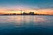 Toronto mit Lake Ontario von Tom Uhlenberg