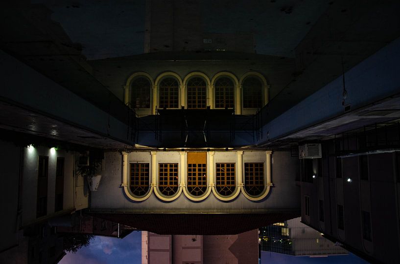 Upside down, downside down by Nicolas Deman