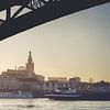 Tussen Brug en Stad (Nijmegen) van Nicky Kapel