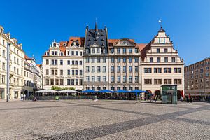 Blick über den Markt auf die Nordseite mit dem Gebäude Alte Wa