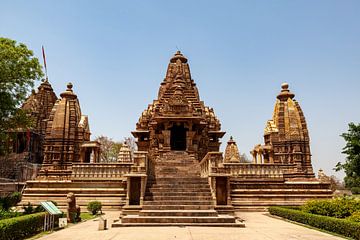 De tempels van Khajuraho in Madhya Pradesh India van Roland Brack