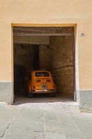 Fiat 500 dans un garage italien