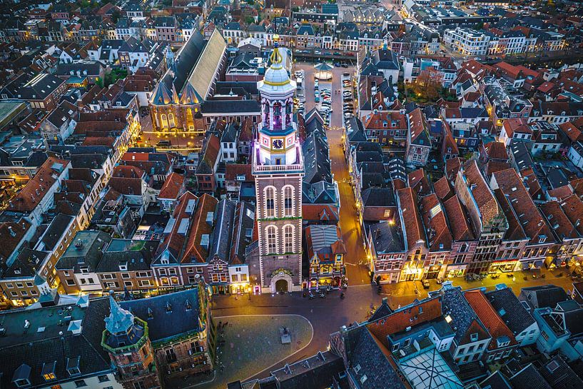 Kampen Nieuwe Toren tijdens een herfst zonsondergang van Sjoerd van der Wal Fotografie