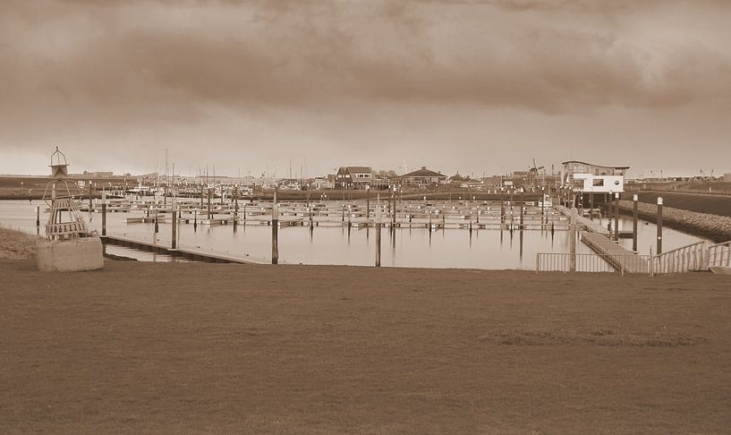 Port of Texel in sepia. by Jose Lok