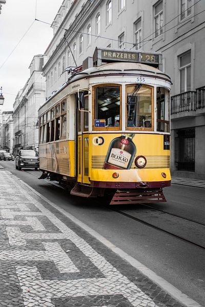 Lissabon und Straßenbahn 28 von Fokke Terpstra