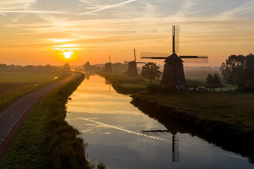 Moulin à vent au lever du soleil par Menno Schaefer