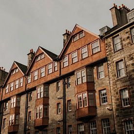 De straten van Old Town Edinburgh van Manon Visser