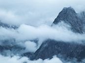 Wolken zwischen den Bergen von Dirk Aerts Miniaturansicht