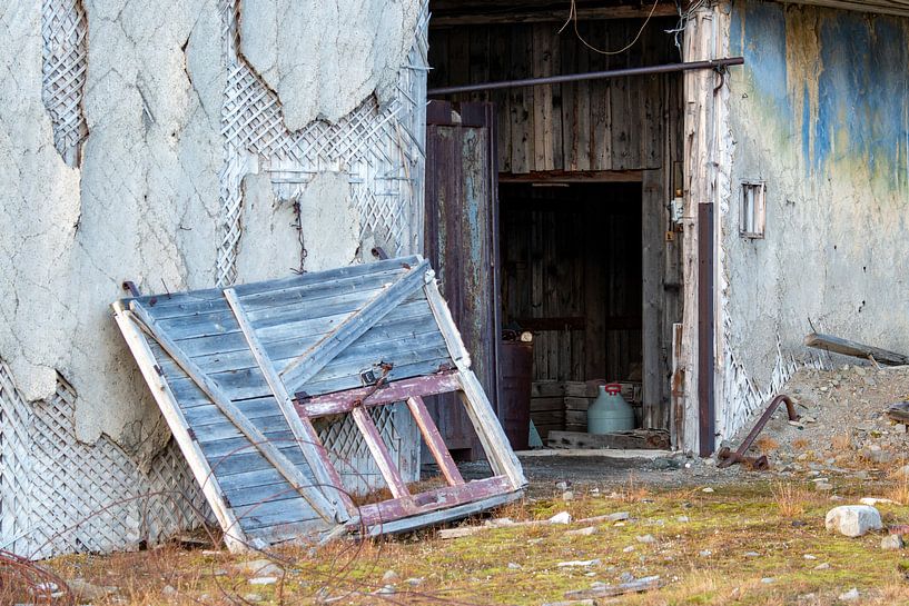 Grange abandonnée à Colesbukta, Spitzberg par Michèle Huge