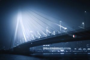 Pont Erasmus dans le brouillard