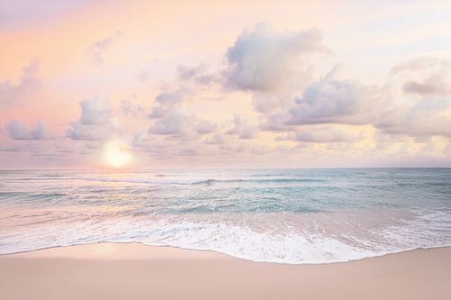 Bewolkte zonsondergang